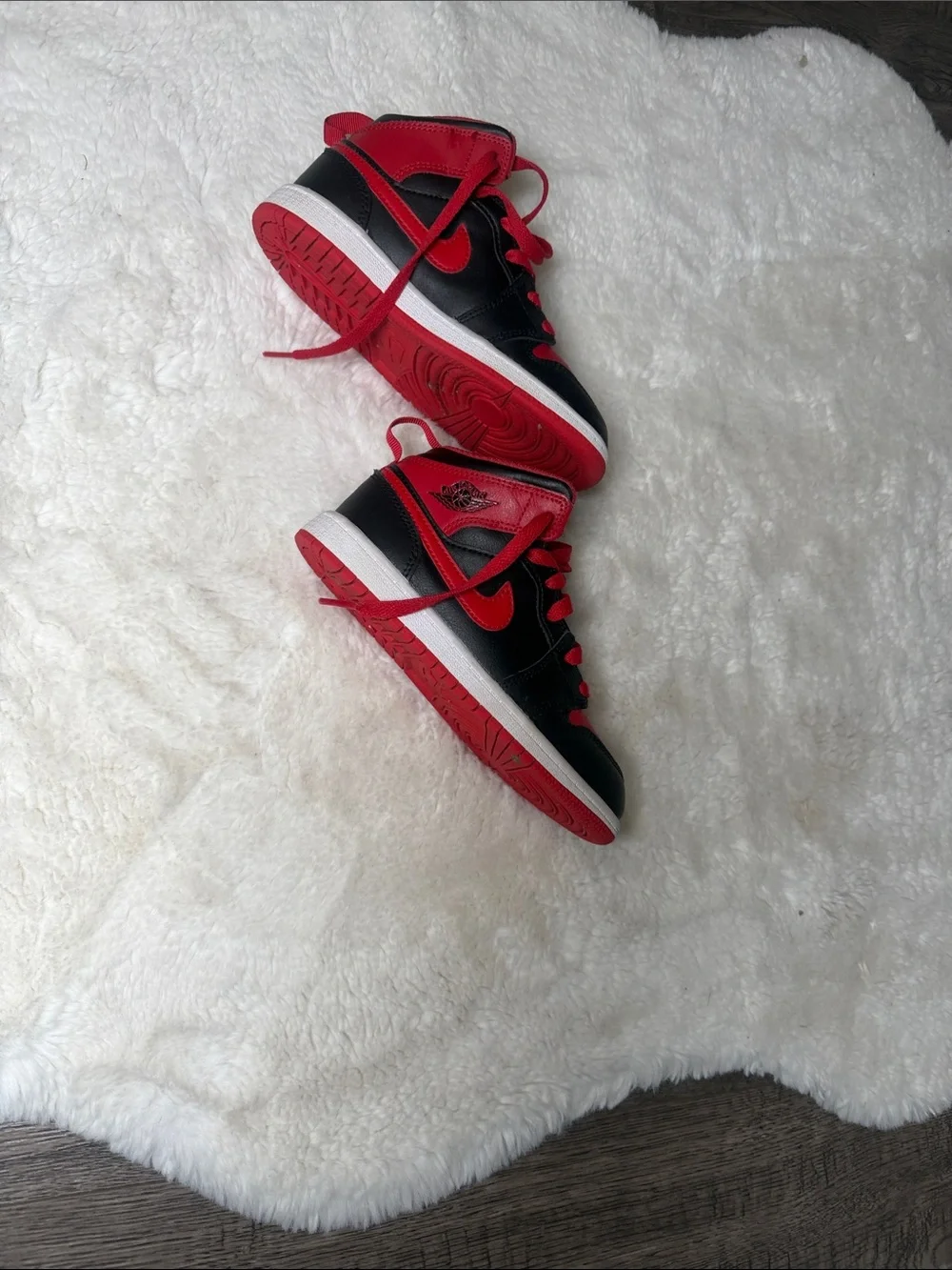 Nike Kids High-Top Sneakers in Black and Red